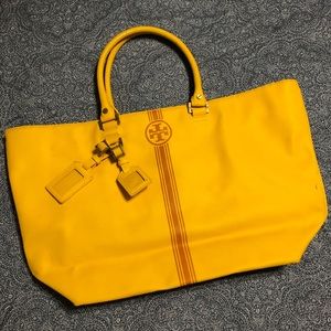 **CLOSET CLEAROUT** Tory Burch Tote Bag